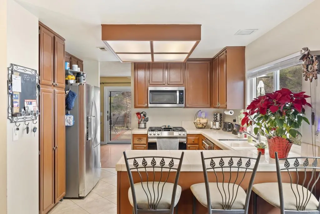 7756 Flanders Drive, San Diego, California 92126 home-pic-15